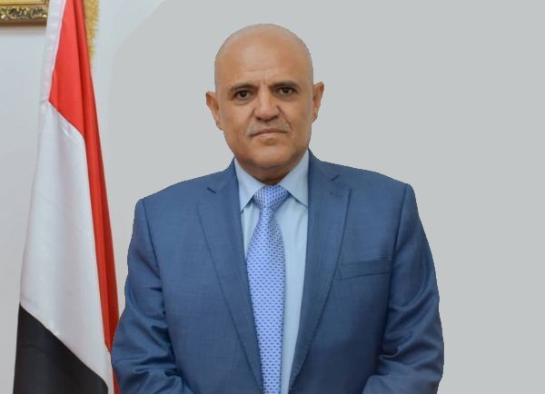 استنادا لتوجيهات رئيس الوزراء اليمني .. محافظ تعز يوجه بضبط أسعار السلع ونشر التسعيرة الموحدة خلال 24 ساعة