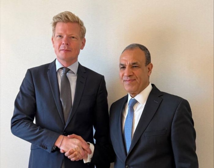 بالعاصمة الأردنية عمان .. المبعوث الأممي ووزير خارجية مصر يناقشان التطورات في اليمن والوضع بالبحر الأحمر