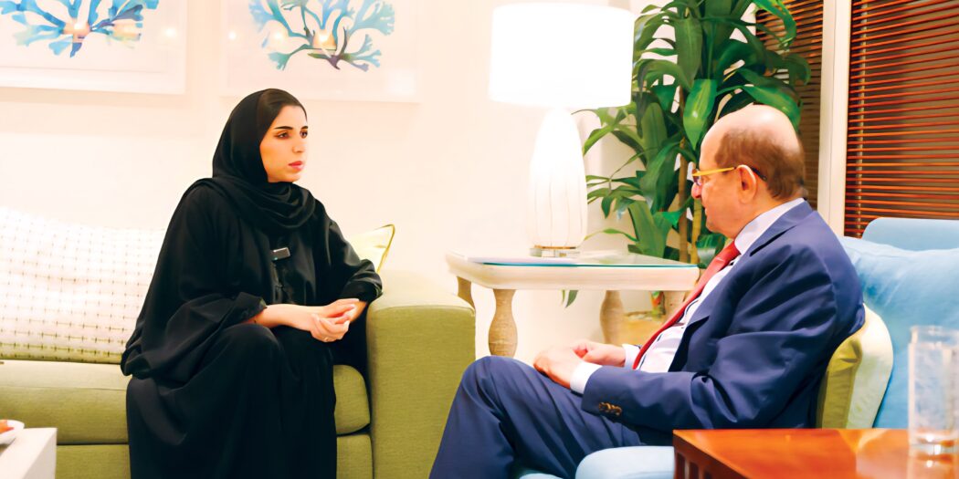 في حوار خاص مع «أخبار الخليج» .. وزير الخارجية وشؤون المغتربين الدكتور شائع الزنداني يكشف متى سيتحقق السلام في اليمن 