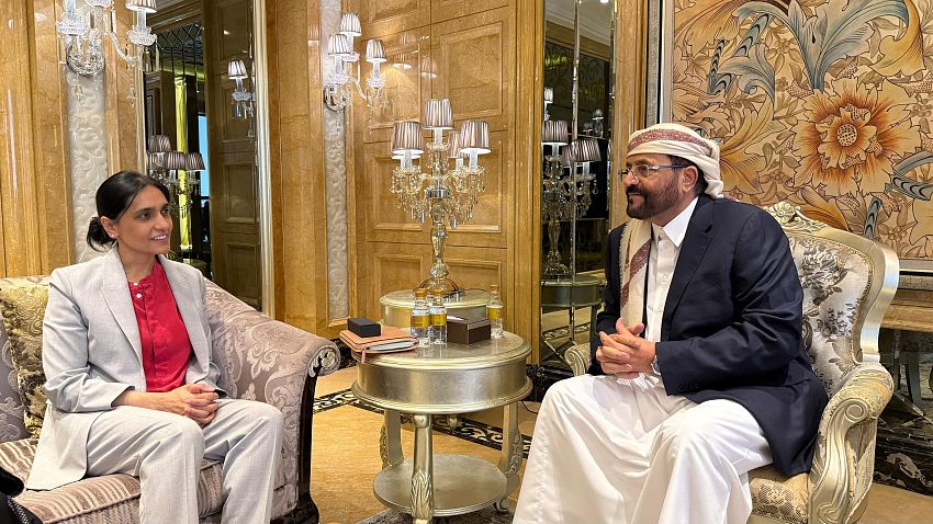 خلال لقاء .. العرادة يبحث مع سفير المملكة المتحدة التحديات الراهنة وتعزيز الدعم الدولي
