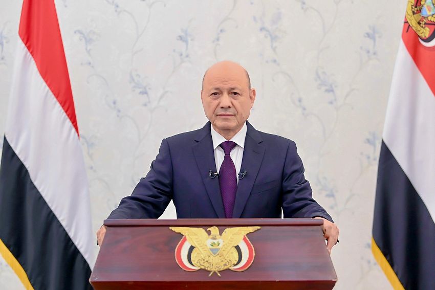 الرئيس اليمني الدكتور رشاد العليمي في خطاب للشعب اليمني يكشف عن اولويات الحكومة اليمنية والفرق بينها وبين المليشيا الحوثية (نص الخطاب)
