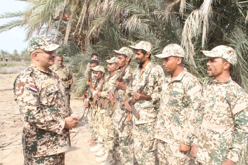 نائب رئيس مجلس القيادة الرئاسي طارق صالح يتبادل التهاني مع المرابطين في سواحل البحر الأحمر بمناسبة عيد الأضحى