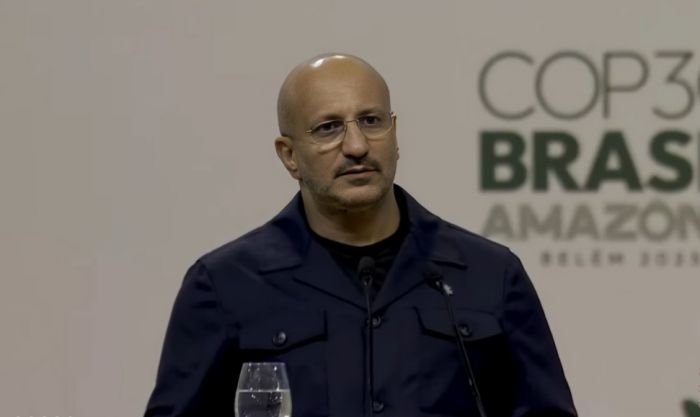 من منصة (كوب 30).. طارق صالح يؤكد بأن البحر الأحمر مهدد بكارثة بيئية بسبب السلوك الإجرامي للحو...ثيين