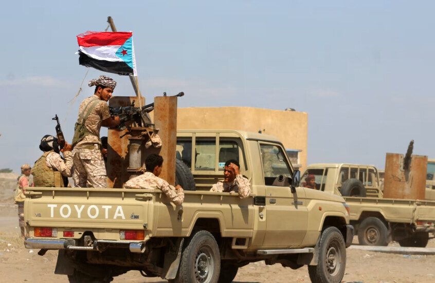 مسؤول بارز في مليشيا الانتقالي الجنوبي يؤكد سيطرة قواتهم على جميع المحافظات الجنوبية استعدادا لاعلان الانفصال وسط دعوات لخروج حشود جماهيرية 