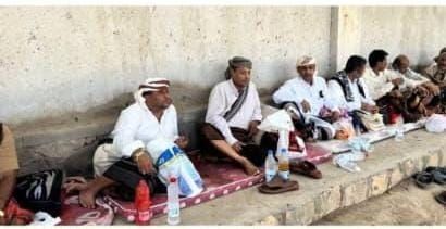 وفد من مشايخ وقيادات تهامة يلتقي محافظ أبين لمتابعة قضية مقتل "الزرنوقي" في المحفد