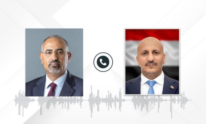 خلال اتصال هاتفي .. طارق صالح والزبيدي يؤكدان على العمل المشترك لتحرير العاصمة صنعاء 