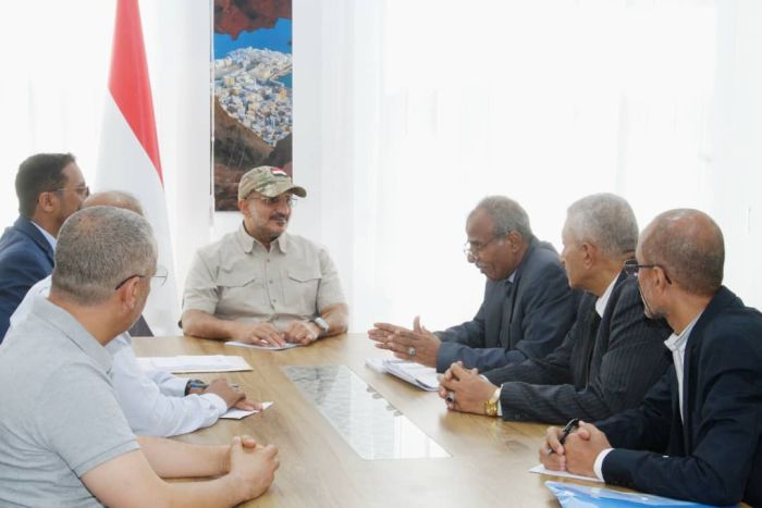 ناقش تطوير مدينة الخوخة.. طارق صالح يترأس اجتماعًا مشتركًا من هيئة الأراضي ومحافظة الحديدة