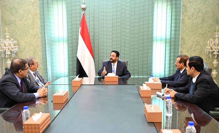 بالعاصمة عدن .. العرادة يلتقي رئيس مجلس القضاء ورئيس المحكمة العليا ووزير العدل