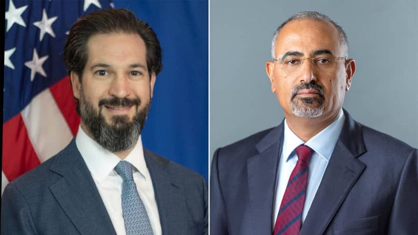 اللواء الزُبيدي يبحث مع القائم بأعمال السفير الأمريكي تطورات الأوضاع في اليمن والمنطقة