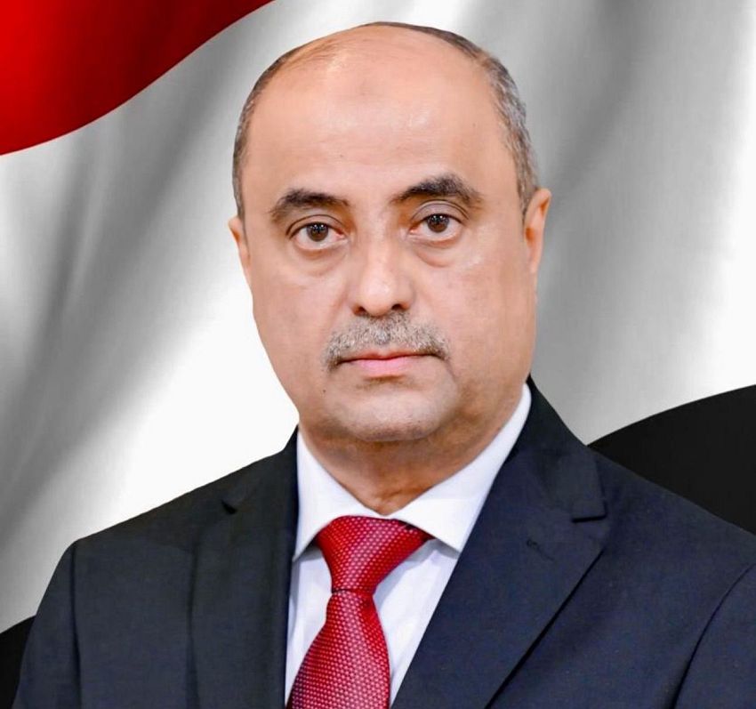 رئيس الوزراء سالم صالح بن بريك يعود الى العاصمة المؤقتة عدن و يطلع من محافظ لحج على أحوال المواطنين وجهود ضبط أسعار السلع والخدمات