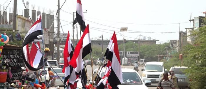 بدعم الفريق الاول طارق صالح و بحضور رسمي وحزبي وشعبي.. تعز والحديدة تحتفلان في المخا بعيد الجمهورية