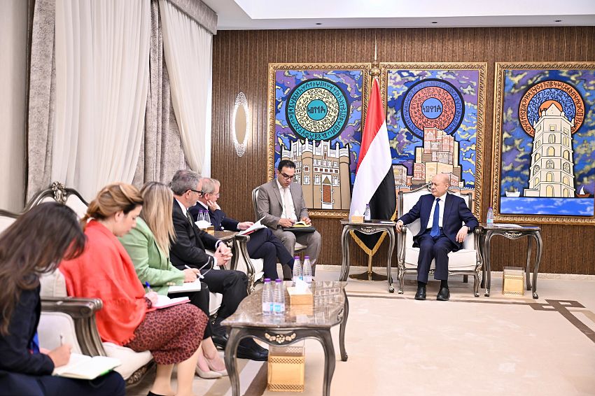 الرئيس العليمي يستقبل نائب الامين العام للاتحاد الاوروبي