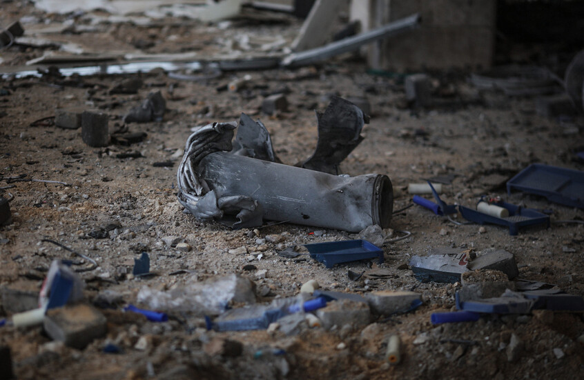 مصادر فلسطينية: سقوط شظايا صاروخ أطلق من اليمن جنوب مدينة الخليل 