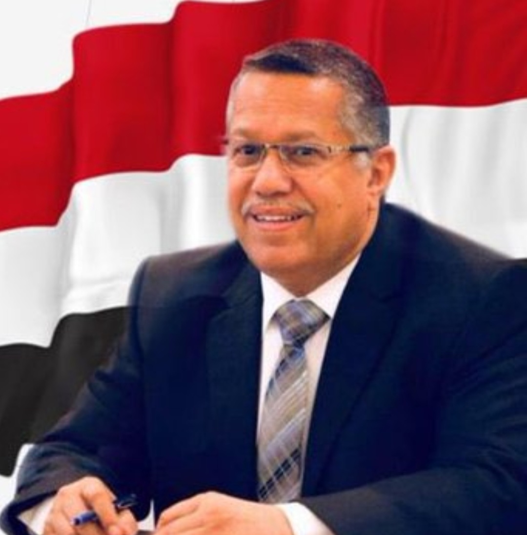 بمناسبة ذكرى الاستقلال .. د. بن دغر يهنيء مجلس القيادة الرئاسي والشعب اليمني ويؤكد بان مايحدث في حضرموت مسيرات فوضويه يجب ان يتخذ المجلس الرئاسي اجراءات حازمه