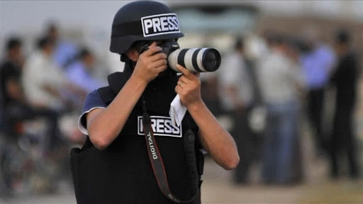 مرصد يمني: 100 انتهاك بحق صحفيين بالنصف الأول من 2020