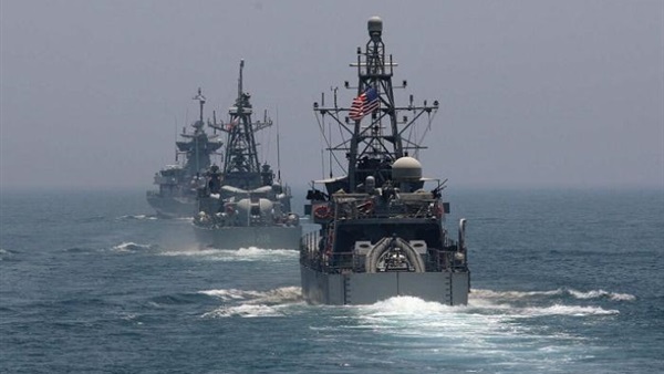 الأسطول الأمريكي الخامس يصادر شحنة أسلحة مجهولة ببحر العرب