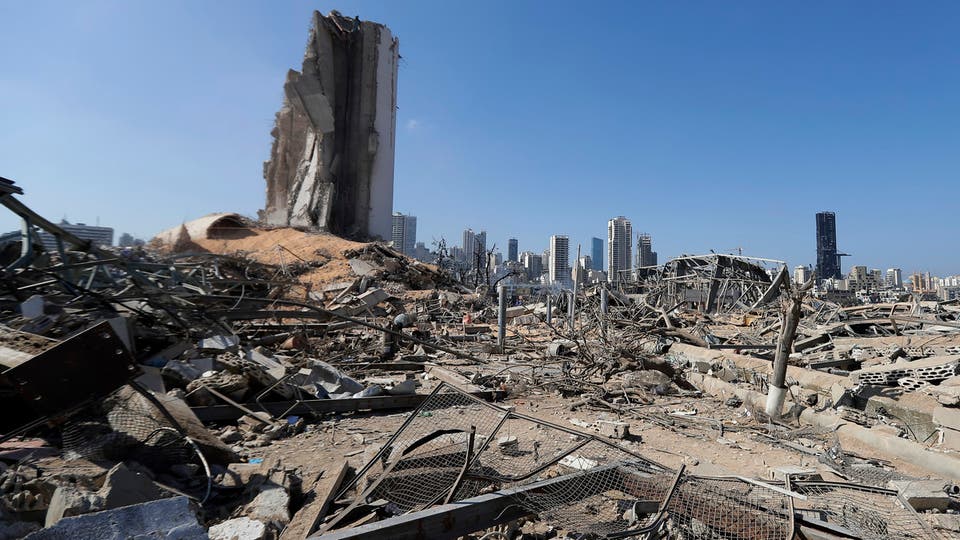 نقلا عن تقديرات لخبراء فرنسيين في الحرائق أُرسلوا إلى المكان : خبراء: انفجار مرفأ بيروت أحدث حفرة بعمق 43 متراً