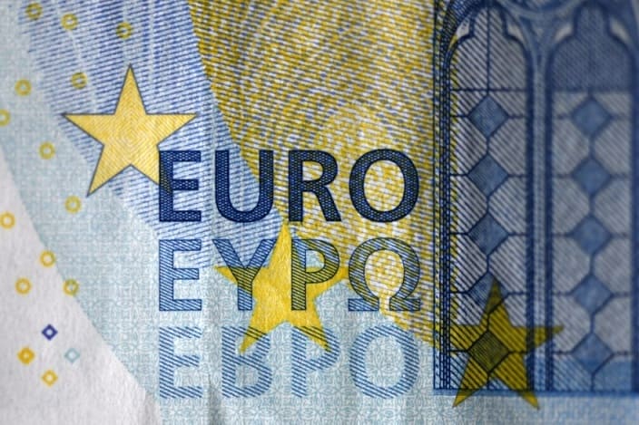 تراجع أسواق الأسهم الأوروبية واليورو بعد نتائج انتخابات الاتحاد الأوروبي