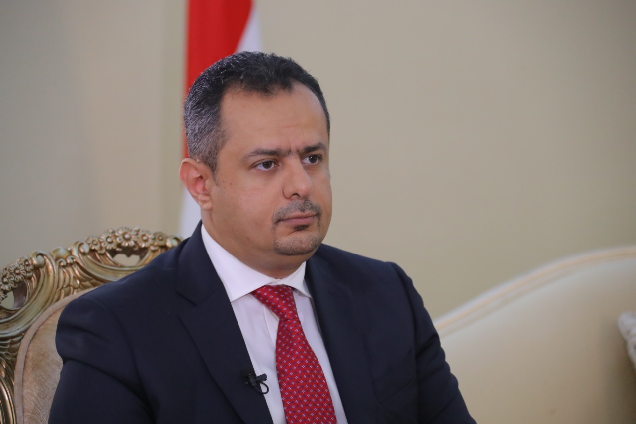 حكومة معين عبدالملك الجديدة تحرم النساء من المشاركة السياسية وتعيد اليمن إلى عهد التخلف.. شاهد التشكيلة الكاملة (الأسماء والمناصب)