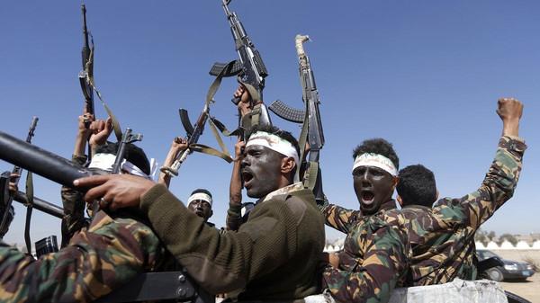 واشنطن ترفض التراجع عن قرار تصنيف مليشيا الحوثي منظمة إرهابية
