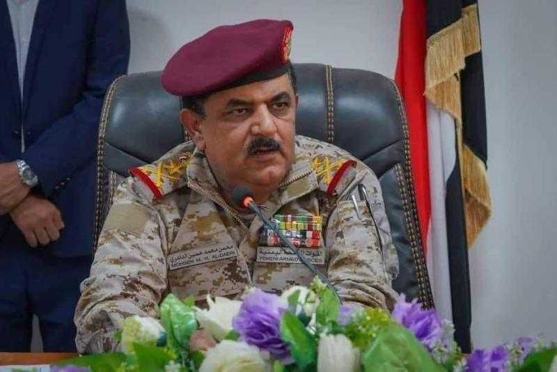 وزير الدفاع: القوات المسلحة جاهزة لخوض حرب غير تقليدية مع الحوثيين