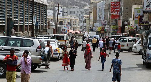 مصدر حكومي: غالبية المسؤولين الحكوميين بعدن غادروا لقضاء إجازة العيد في صنعاء ومصر