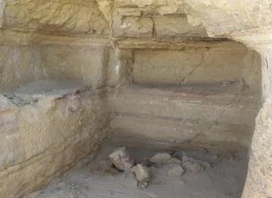 اكتشاف مقبرة أثرية في مديرية دوعن بحضرموت