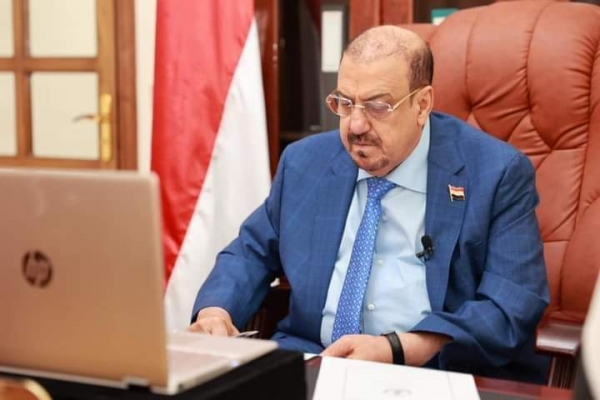 البركاني يسيء للشعب اليمني ويصفه بالحديقة الخلفية للسعودية ونائب رئيس مجلس النواب جباري  يرد عليه وغضب يمني واسع شاهد ردود افعال غاضبة 