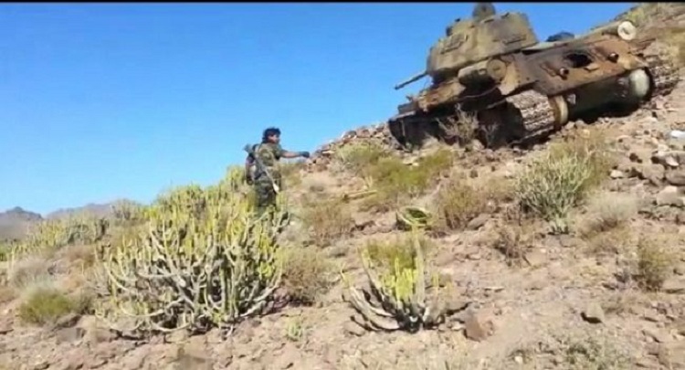 مقتل ضابطين حوثيين في معارك مع الجيش اليمني