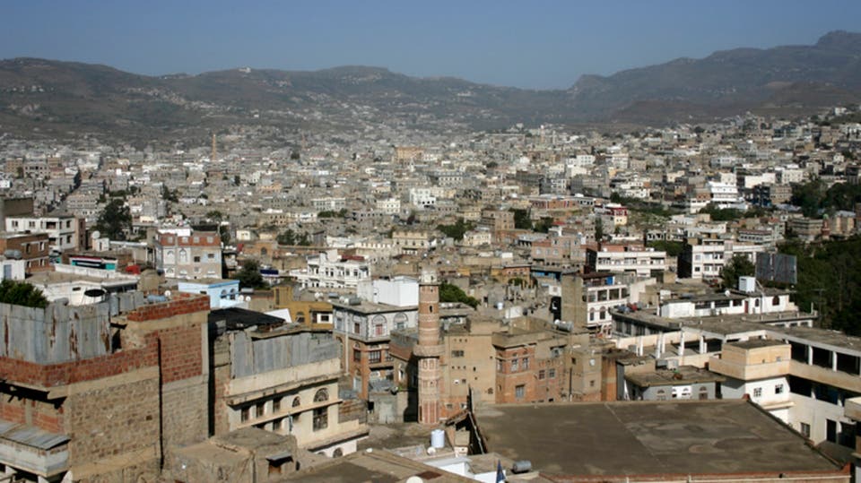 ارهاب المليشيا الحوثية وصل إلى المجالس اليمنية داخل المنازل 