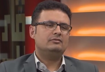 الدكتور مروان الغفوري يكشف عن حقيقة مرعبة.. السعودية بدأت بطرد اليمنيين المقيمين في جنوب وشمال المملكة بدون استثناء وتستبدلهم بجنسيات أخرى (تفاصيل)